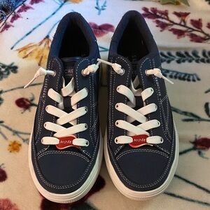 Skechers womens Navy Arch Fit Lace-Up Sneakers